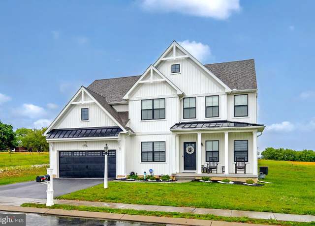 Property at 79 Beck Rd, York, PA 17403, 4 beds, 2.5 baths