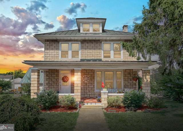 Property at 401 W Maple St, Dallastown, PA 17313, 4 beds, 1.5 baths