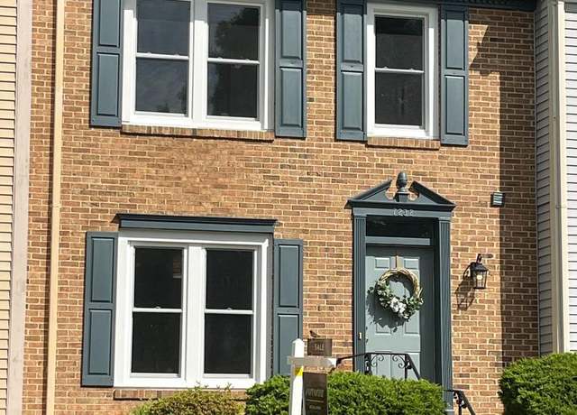 Property at 7232 Cherwell Ln, Alexandria, VA 22315, 3 beds, 3 baths