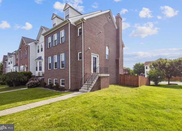 Property at 661 Springhouse Sq SE, Leesburg, VA 20175, 4 beds, 3.5 baths