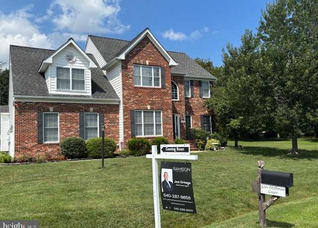 Property at 5201 Hoffman Ct, Fredericksburg, VA 22408, 4 beds, 2.5 baths