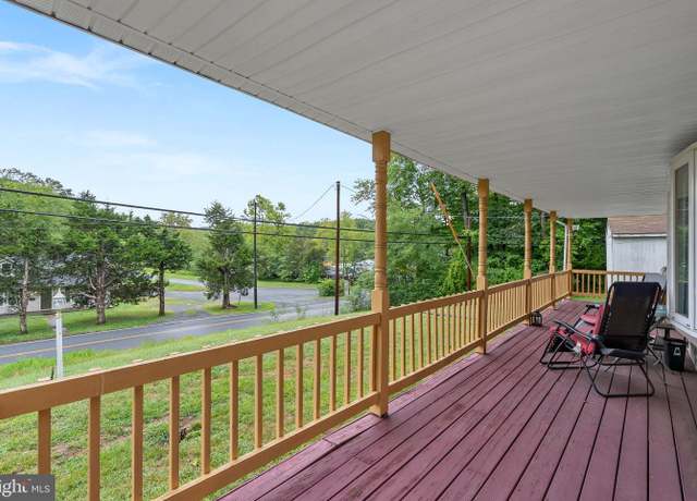Property at 804 Telegraph Rd, Stafford, VA 22554, 3 beds, 2 baths