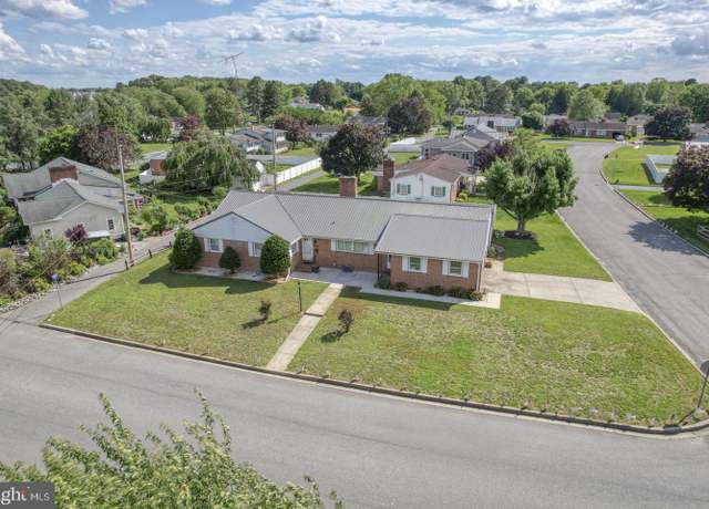 Property at 333 S School Ln, Smyrna, DE 19977, 3 beds, 2 baths