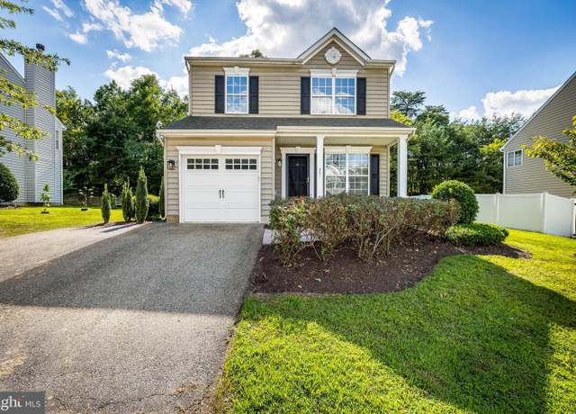 Property at 807 Lilac Bush Ln #4, Severna Park, MD 21146, 3 beds, 2.5 baths