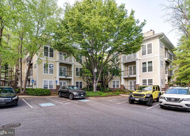Property at 935 Beacon Square Ct #16, Gaithersburg, MD 20878, 2 beds, 2 baths