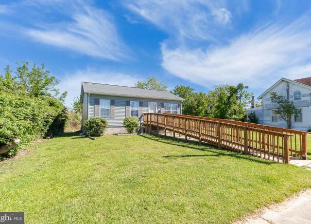 Property at 310 Broadway, Crisfield, MD 21817, 3 beds, 1 bath