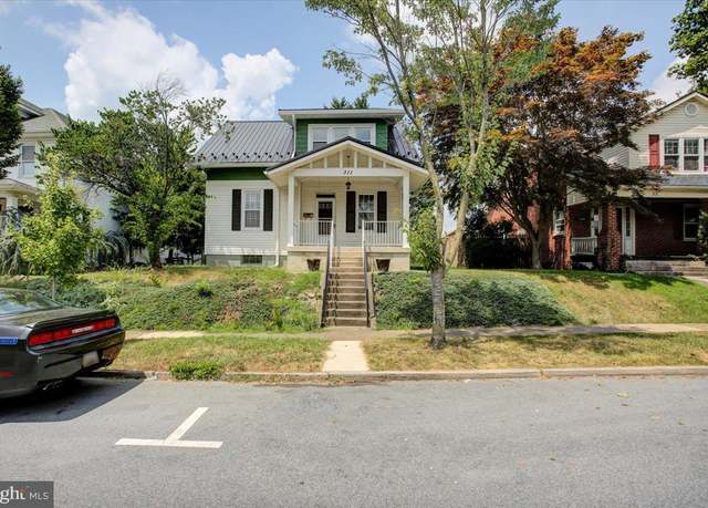 Property at 311 Bryan Pl, Hagerstown, MD 21740, 2 beds, 1 bath