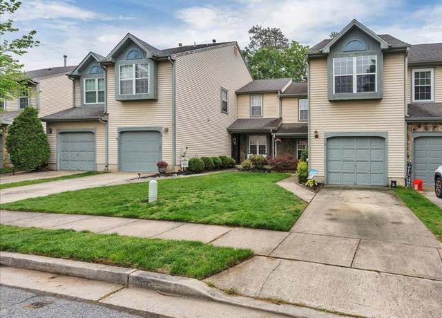 Property at 12 Hollowell Way, Mount Laurel, NJ 08054, 3 beds, 2.5 baths