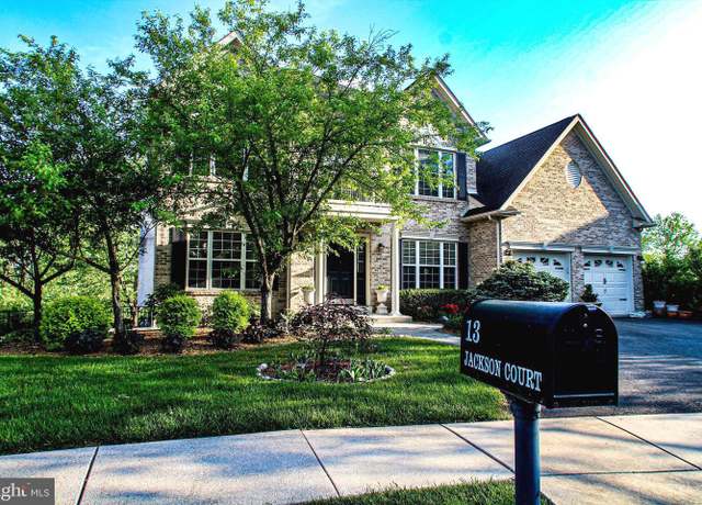 Property at 13 Jackson Ct, Downingtown, PA 19335, 4 beds, 3.5 baths