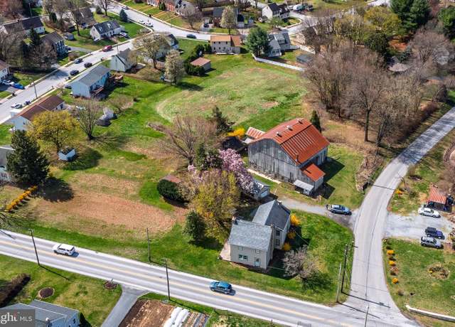 Property at 1 Prospect Rd, Strasburg, PA 17579, 3 beds, 2 baths