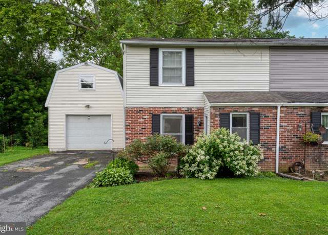 Property at 538 Creekside Ln, Mount Joy, PA 17552, 3 beds, 1.5 baths