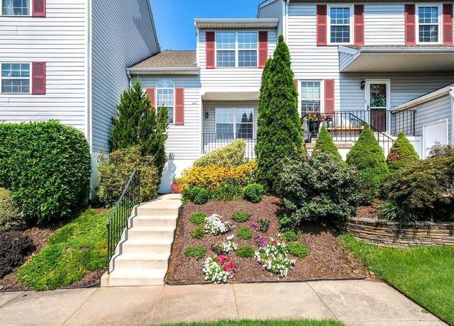Property at 604 Stratford Ct, Lansdale, PA 19446, 2 beds, 2.5 baths