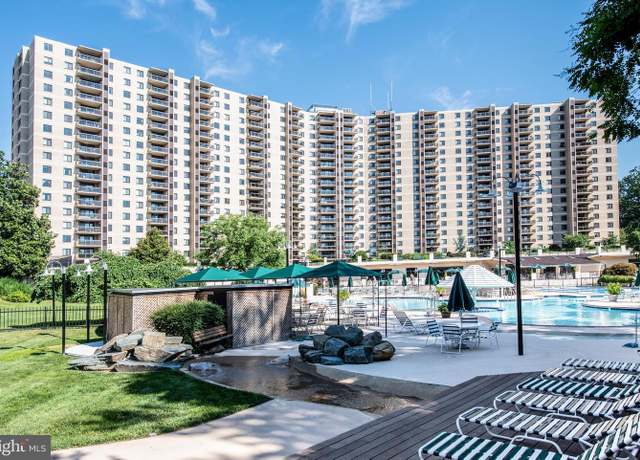 Property at 309 Yoakum Pkwy #711, Alexandria, VA 22304, 2 beds, 1.5 baths