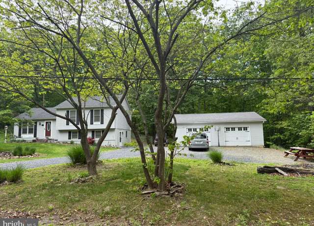 Property at 111 Comanche Trl, Winchester, VA 22602, 3 beds, 2 baths