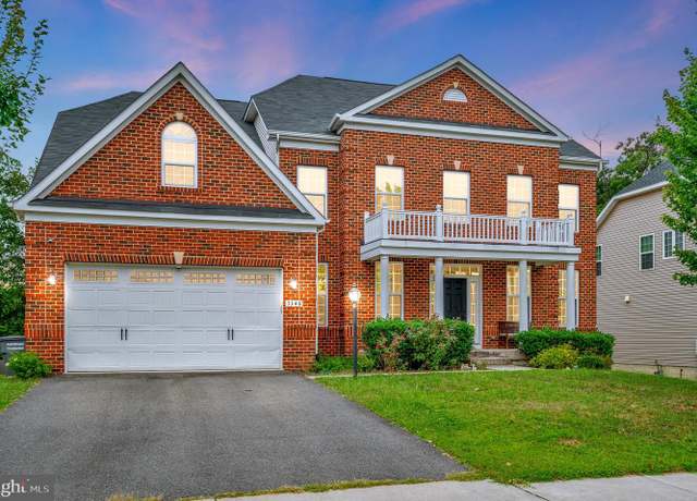 Property at 3348 Soaring Cir, Woodbridge, VA 22193, 6 beds, 5.5 baths