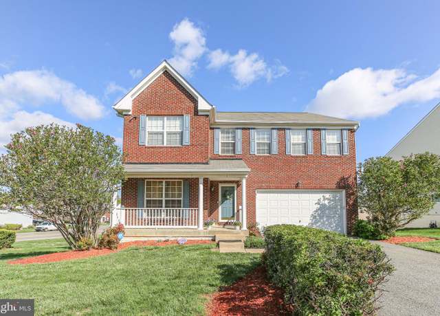 Property at 1 Fletcher Dr, Fredericksburg, VA 22406, 5 beds, 3.5 baths