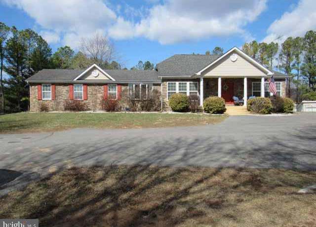 Property at 2857 Tabler Station Rd, Martinsburg, WV 25403, 3 beds, 3 baths
