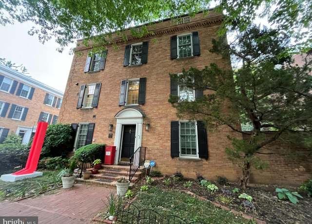 Property at 2538 Queen Annes Ln NW, Washington, DC 20037, 3 beds, 2.5 baths