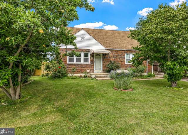 Property at 2 W Redmont Rd, Wilmington, DE 19804, 4 beds, 2.5 baths