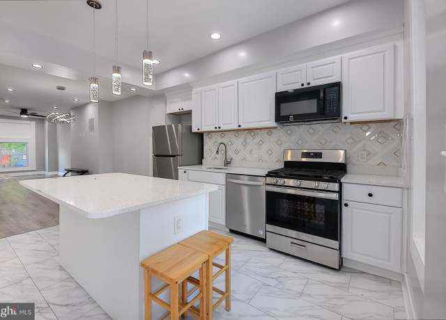 Property at 538 N Lakewood Ave, Baltimore, MD 21205, 3 beds, 2 baths