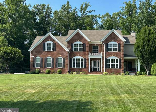 Property at 927 Falls Pointe Way, Huntingtown, MD 20639, 4 beds, 3.5 baths