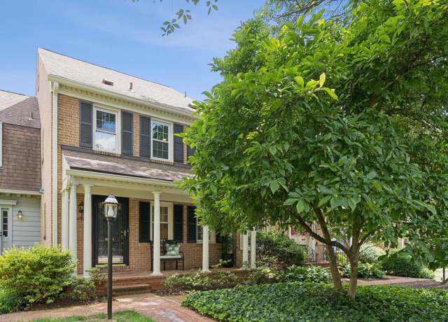 Property at 10905 Wickshire Way Unit G-2, North Bethesda, MD 20852, 3 beds, 3.5 baths