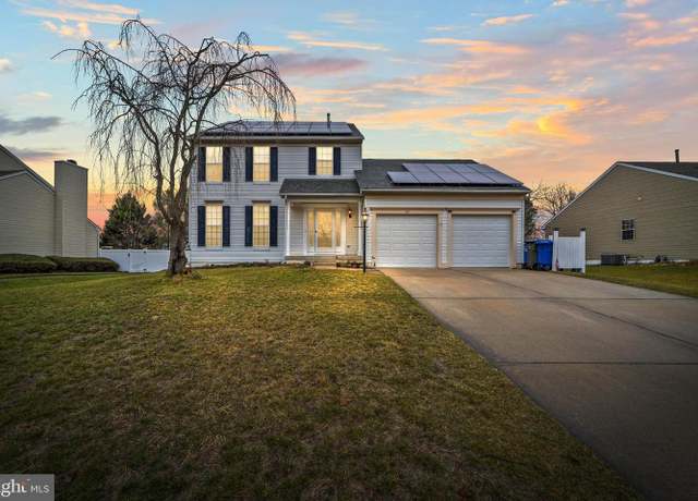 Property at 23 Middleton Dr, Lumberton, NJ 08048, 3 beds, 2.5 baths