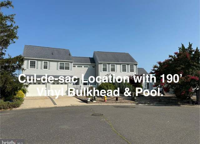 Property at 124 Lee Dr, Manahawkin, NJ 08050, 4 beds, 3 baths