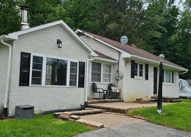 Property at 102 Northside Rd, Elverson, PA 19520, 3 beds, 2 baths
