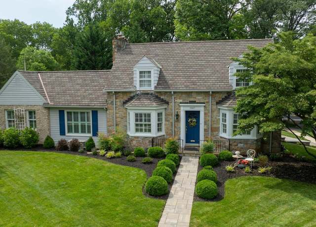 Property at 1067 Helen Ave, Lancaster, PA 17601, 4 beds, 2.5 baths