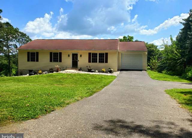Property at 10 Edith Dr, Windsor, PA 17366, 3 beds, 1 bath