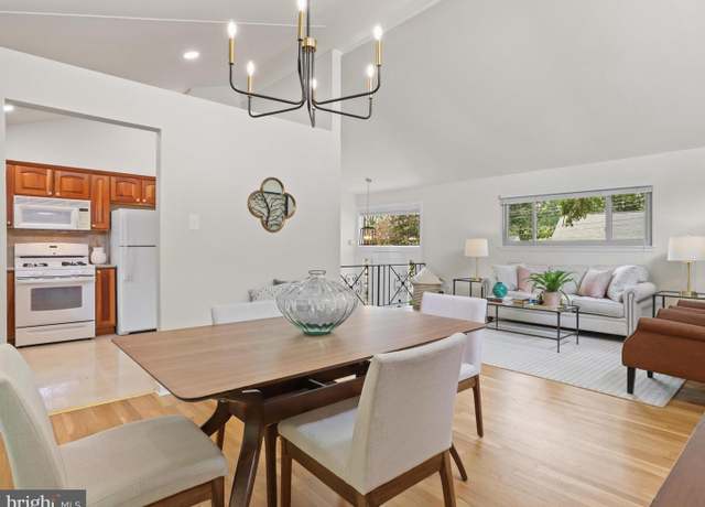 Property at 905 Peele Pl, Alexandria, VA 22304, 4 beds, 2.5 baths