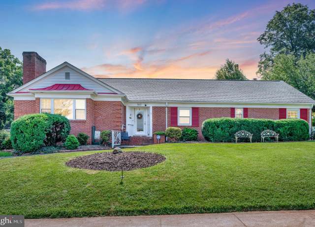 Property at 503 Macoy Ave, Culpeper, VA 22701, 4 beds, 2 baths