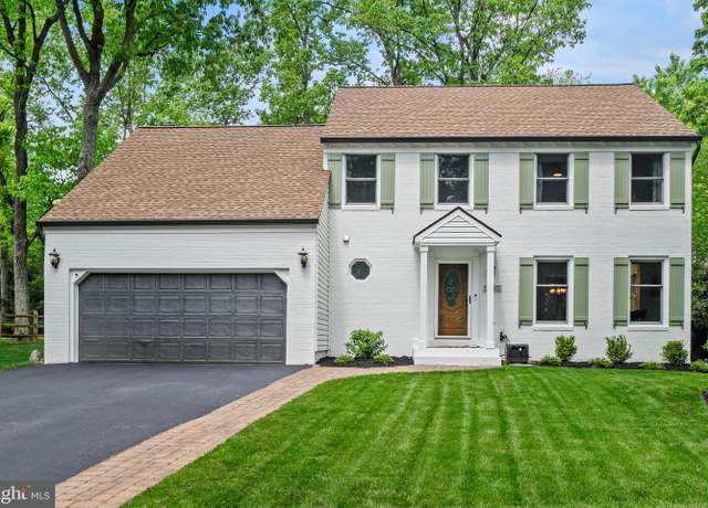 Property at 11204 Longwood Grove Dr, Reston, VA 20194, 4 beds, 2.5 baths