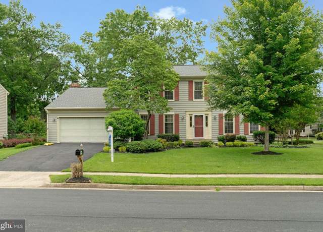 Property at 5617 Rowena Dr, Centreville, VA 20120, 3 beds, 2.5 baths