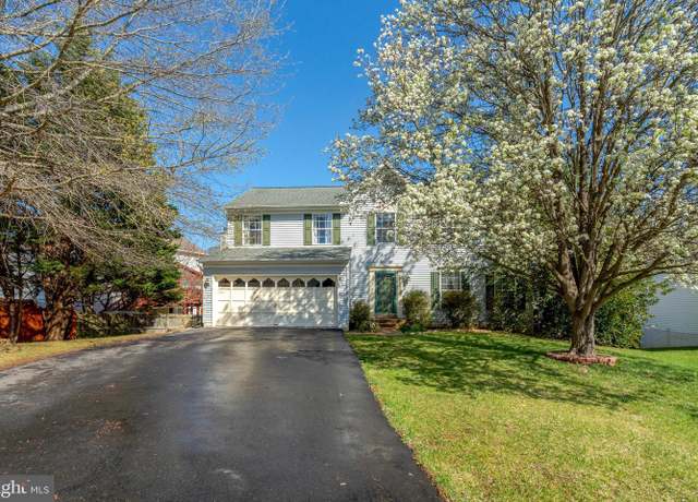 Property at 9303 Karen Ct, Manassas Park, VA 20111, 4 beds, 2.5 baths
