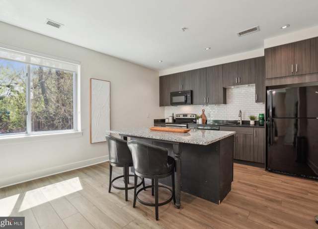 Property at 2550 17th NW #205, Washington, DC 20009, 2 beds, 1 bath