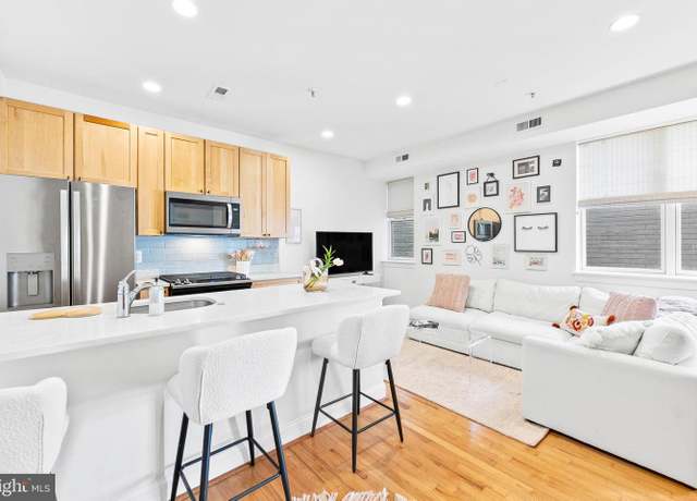 Property at 1417 Chapin St NW #404, Washington, DC 20009, 1 bed, 1 bath