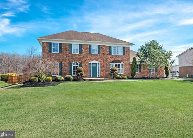 Property at 7 Mcmahon Dr, Bear, DE 19701, 4 beds, 2.5 baths