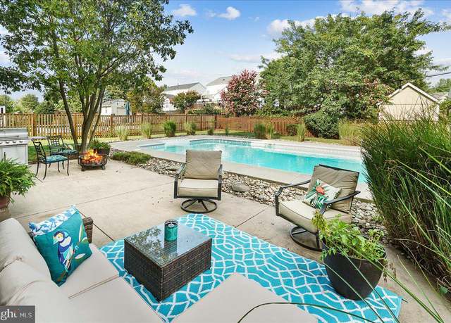 Property at 106 Greenwich Dr, Walkersville, MD 21793, 4 beds, 3.5 baths