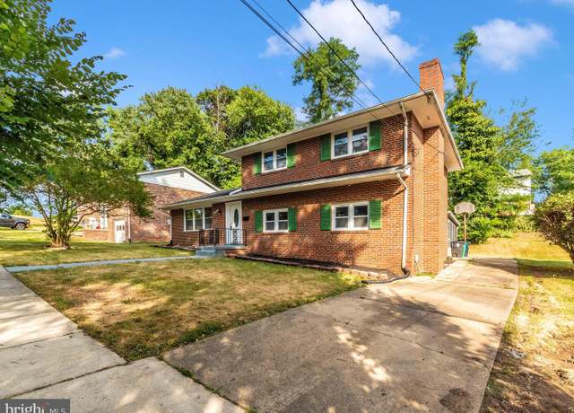 Property at 1923 Oakwood St, Temple Hills, MD 20748, 5 beds, 4 baths