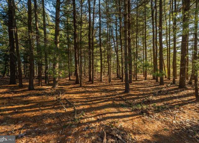 Property at 365 Creek Rd, Delran, NJ 08075