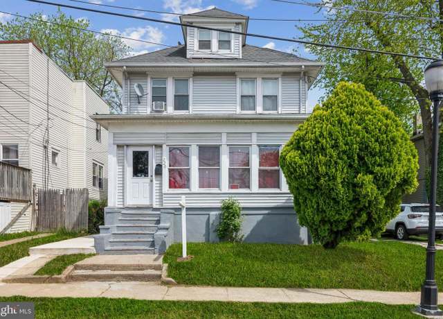 Property at 220 Cooper Ave, Oaklyn, NJ 08107, 3 beds, 1 bath