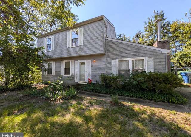 Property at 1706 Franklin Ct, Turnersville, NJ 08012, 3 beds, 1.5 baths