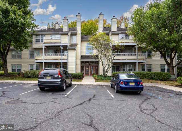 Property at 106 Lassen Ct #8, Princeton, NJ 08540, 2 beds, 2 baths