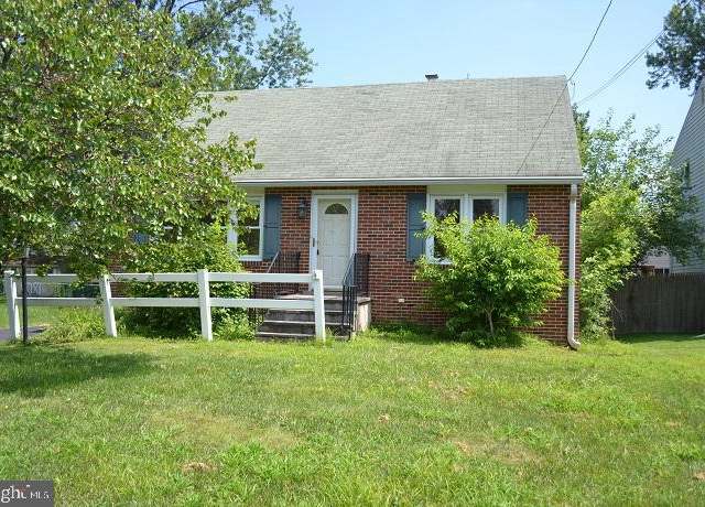 Property at 315 Fir St, Warminster, PA 18974, 3 beds, 1.5 baths