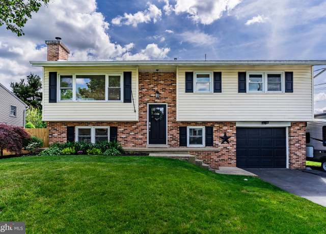Property at 6042 Edward Dr, Mechanicsburg, PA 17050, 4 beds, 2.5 baths