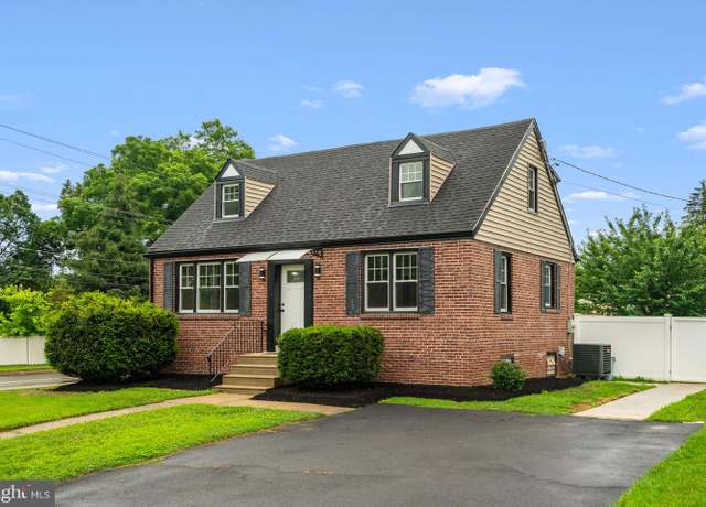 Property at 101 Overhill Ave, Philadelphia, PA 19116, 4 beds, 3 baths
