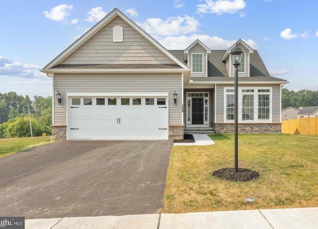 Property at 125 Quartz Ridge Rd #27, Hanover, PA 17331, 3 beds, 2 baths