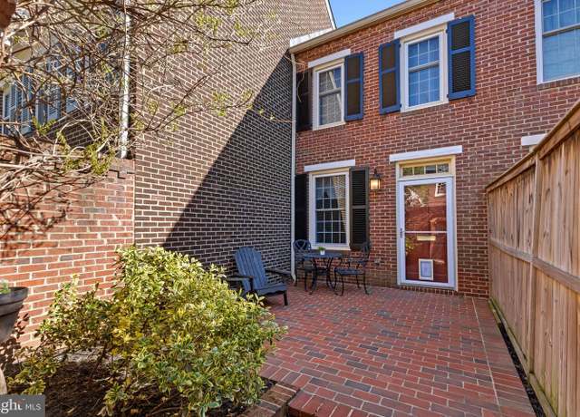 Property at 322 N Saint Asaph St, Alexandria, VA 22314, 2 beds, 1 bath